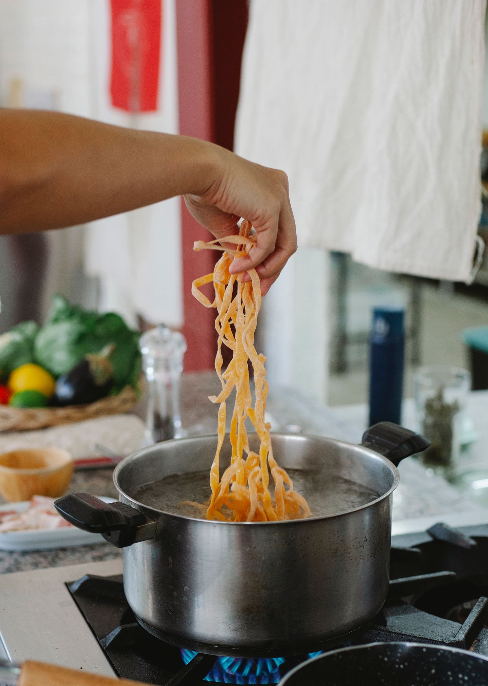 Hoeveel gram per persoon? Overzicht voor pasta, rijst, aardappelen, vlees, vis en groente